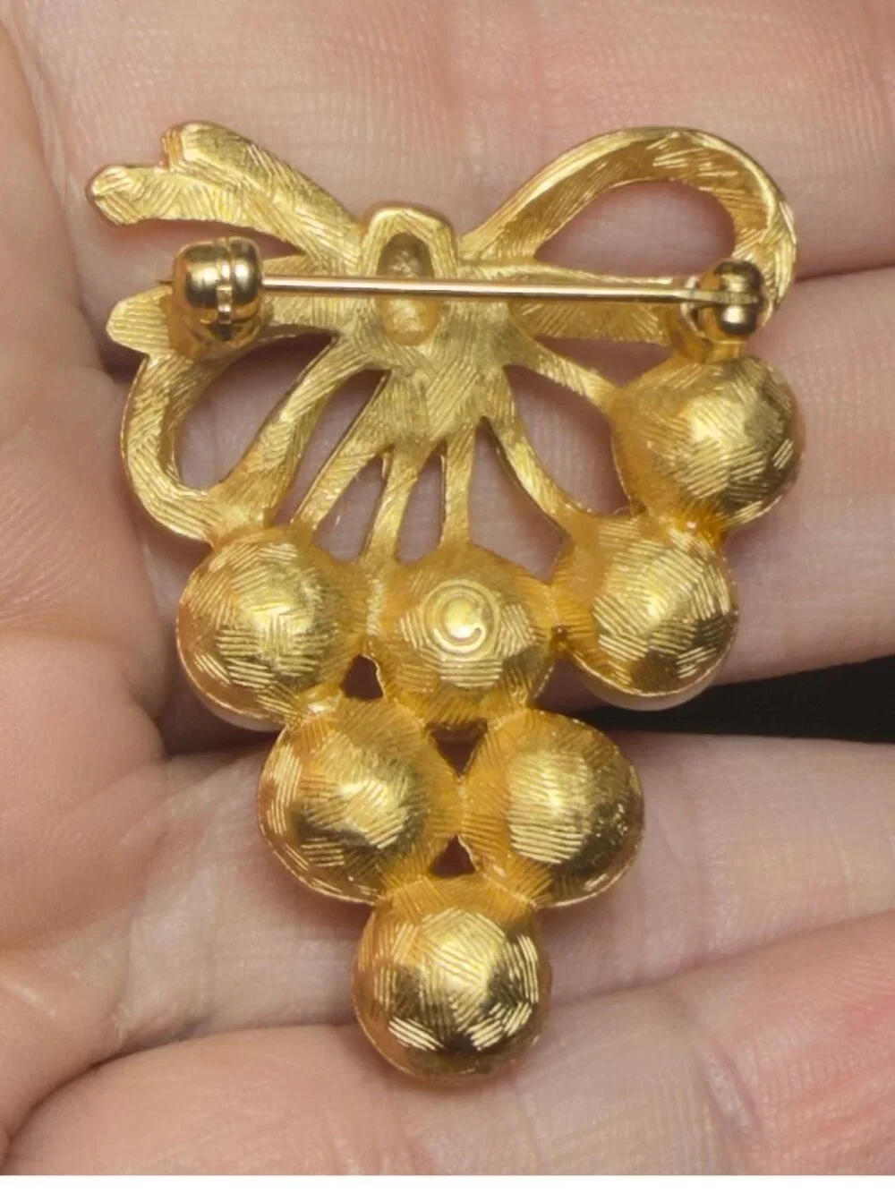 Vintage Faux Pearl Grape Brooch Gold Tone Cluster Ribbon Design
